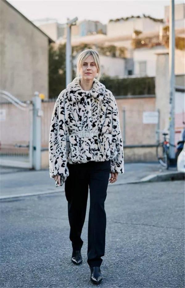 Leopard plush coat Leopard plush coat